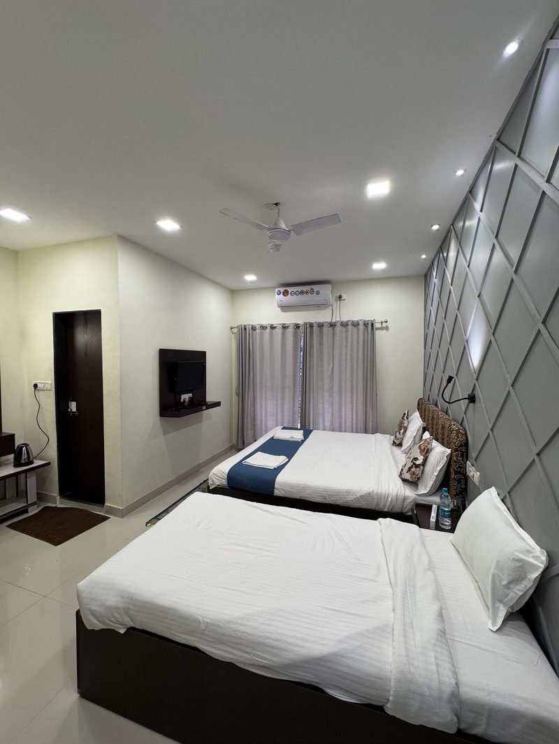 AC Super Deluxe Non Lake View Family Room at Krishna Valley Resort Panchgani